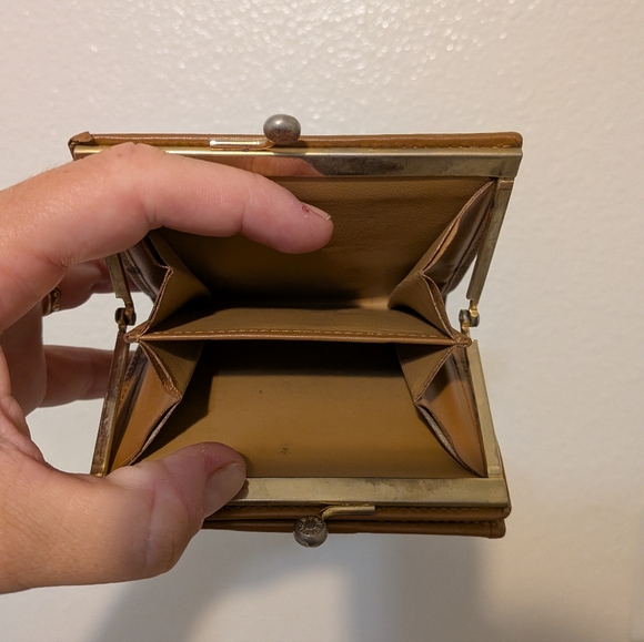 Vintage Celine Kisslock Bifold Small Wallet Euc - Picture 2 of 11